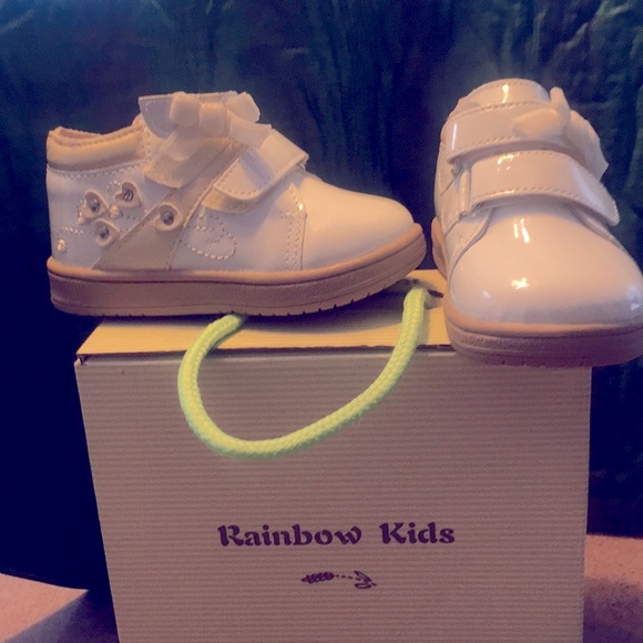 NWOT- Toddler/Rainbow Kids white patent sneakers. - Picture 2 of 8